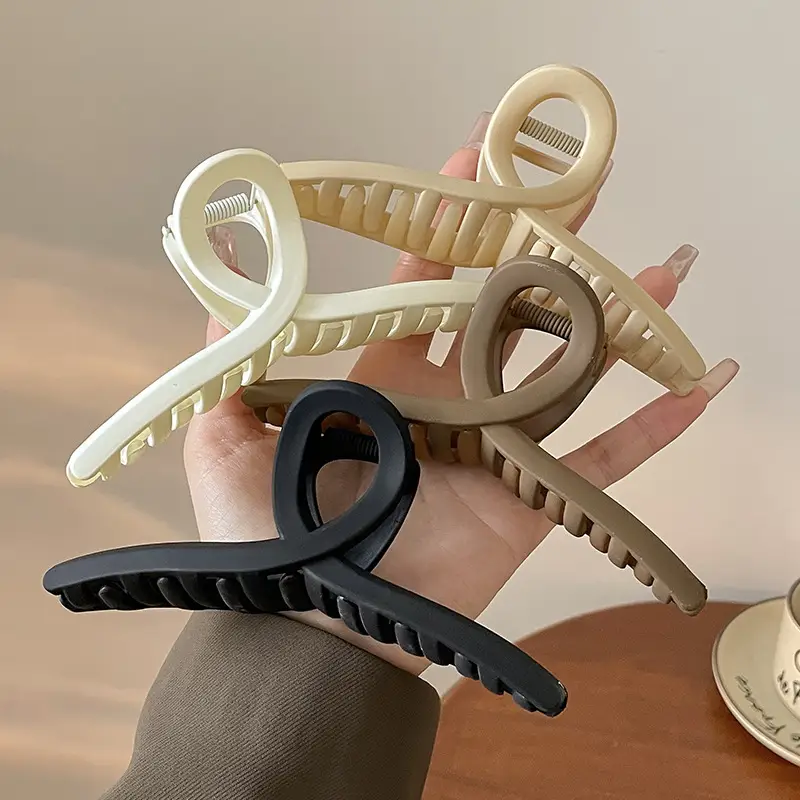 Oversized Hair Clips for Women - High-Grade & Durable - Image 5