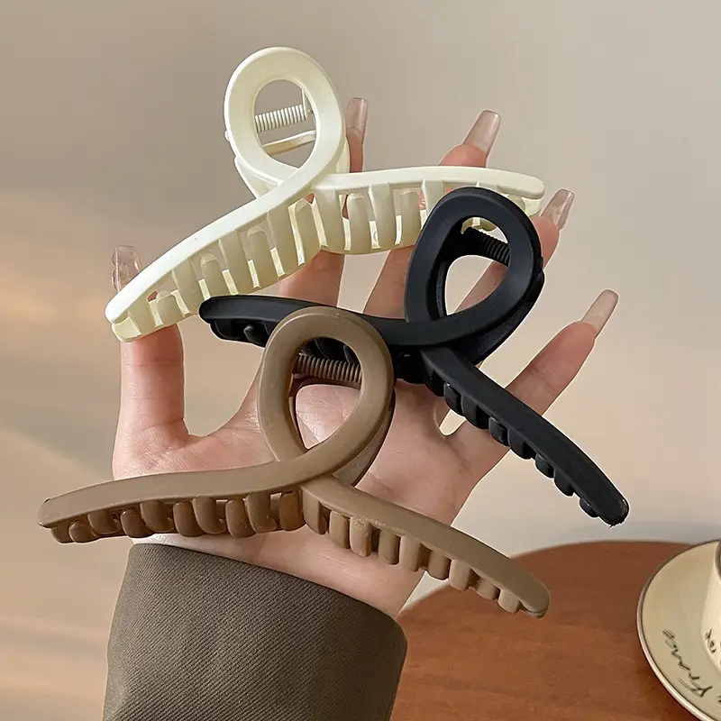Oversized Hair Clips for Women - High-Grade & Durable - Image 7