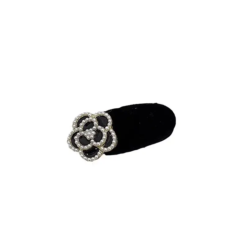 Pearl Camellia Hairpin for Women Black Side Clip - Image 5