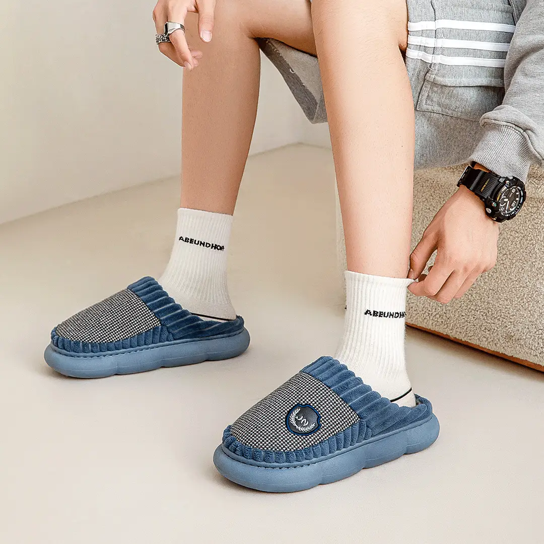 Lidani extra large size cotton slippers men's autumn and winter indoor home non-slip 2023 new couple wool slippers men - Image 4