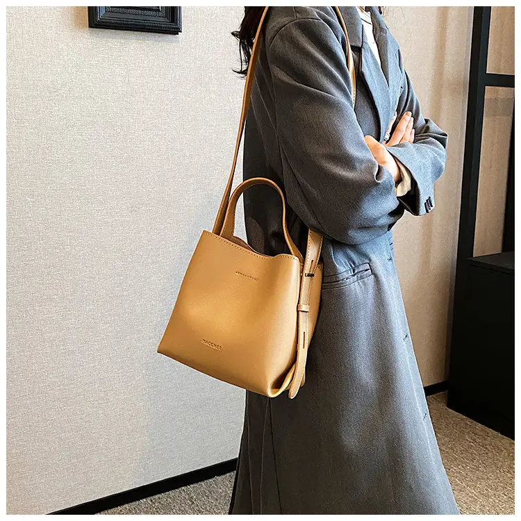 Women's Brown Leather Bucket Bag 2023 New Fall โ feature 8