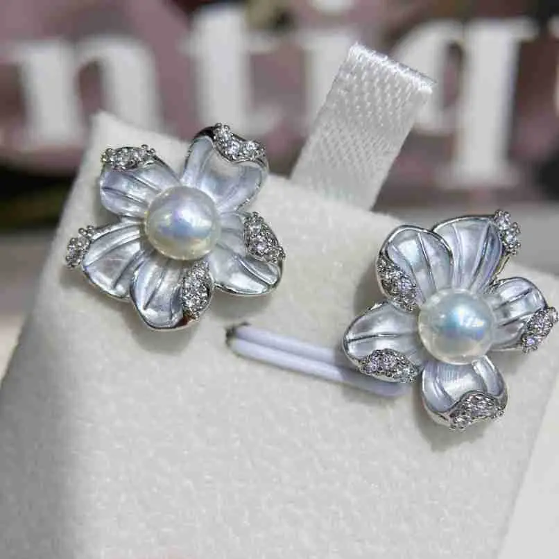 Natural Pearl Earrings S925 Silver Needle French Oil Dripping Begonia Flower — feature 23