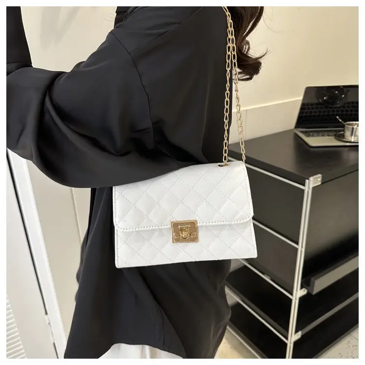 Pink Quilted Chain Shoulder Bag for Women — feature 39