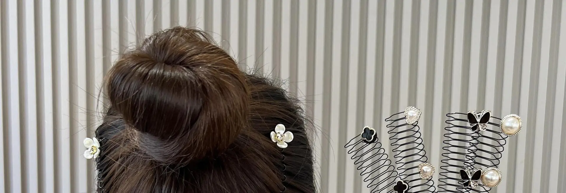 Alloy Hair Comb with Flower Decor for Women — feature 10