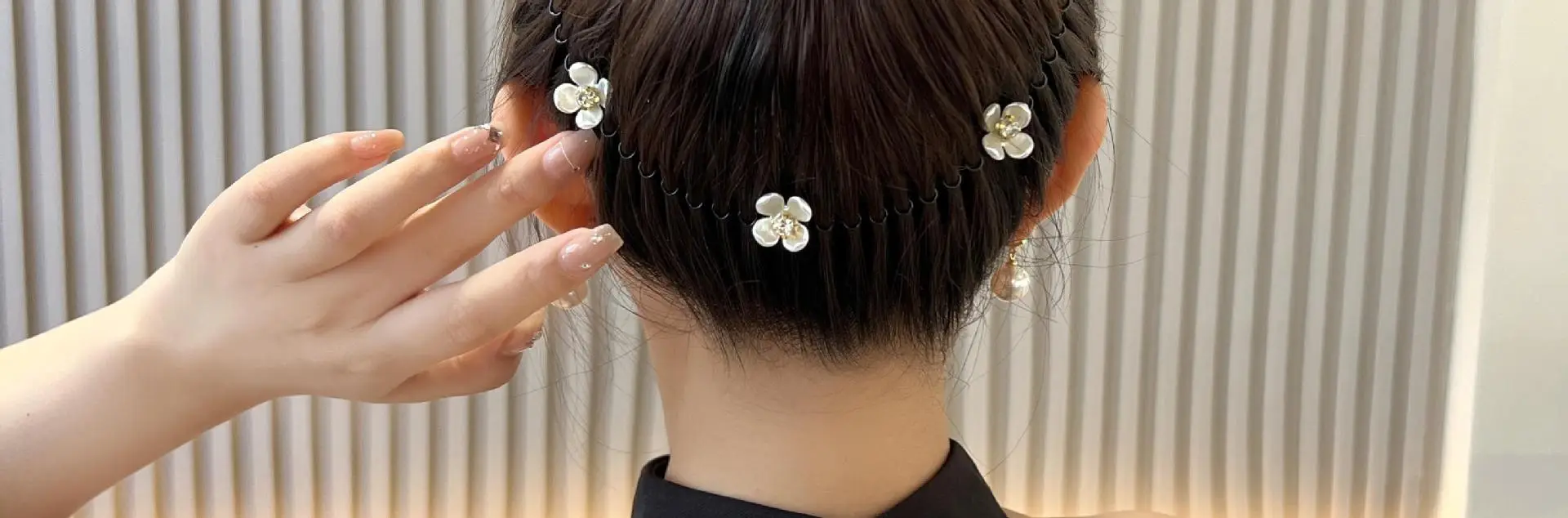 Alloy Hair Comb with Flower Decor for Women — feature 32