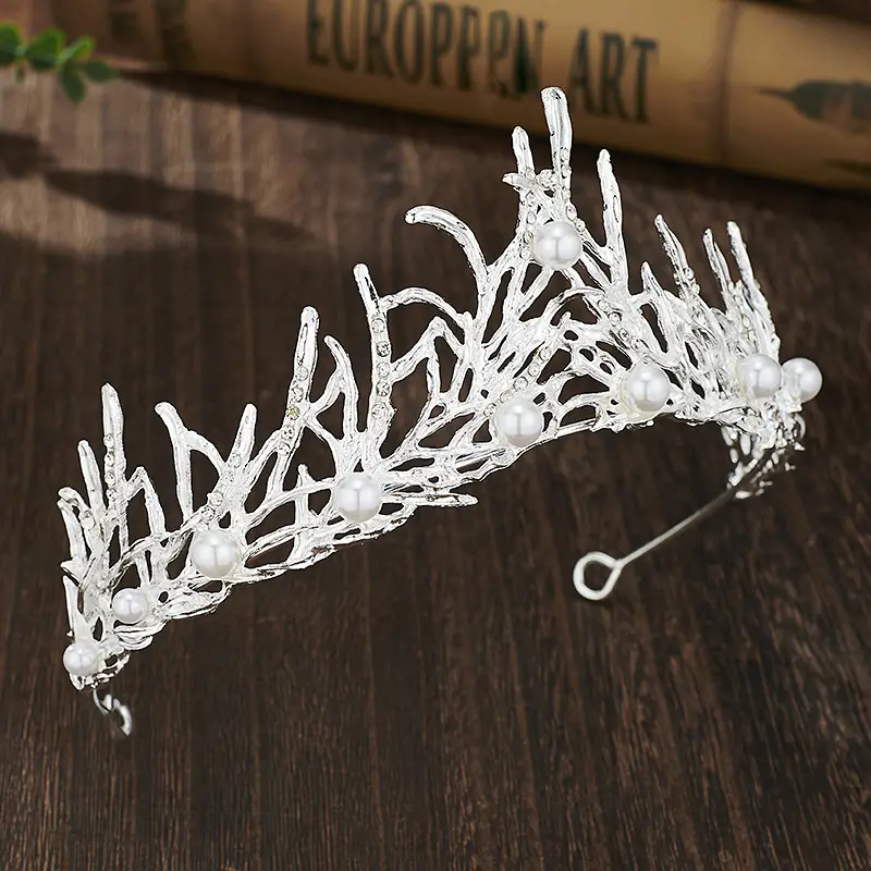 European Retro Bridal Crown Headdress with Pearl & Crystal — feature 9