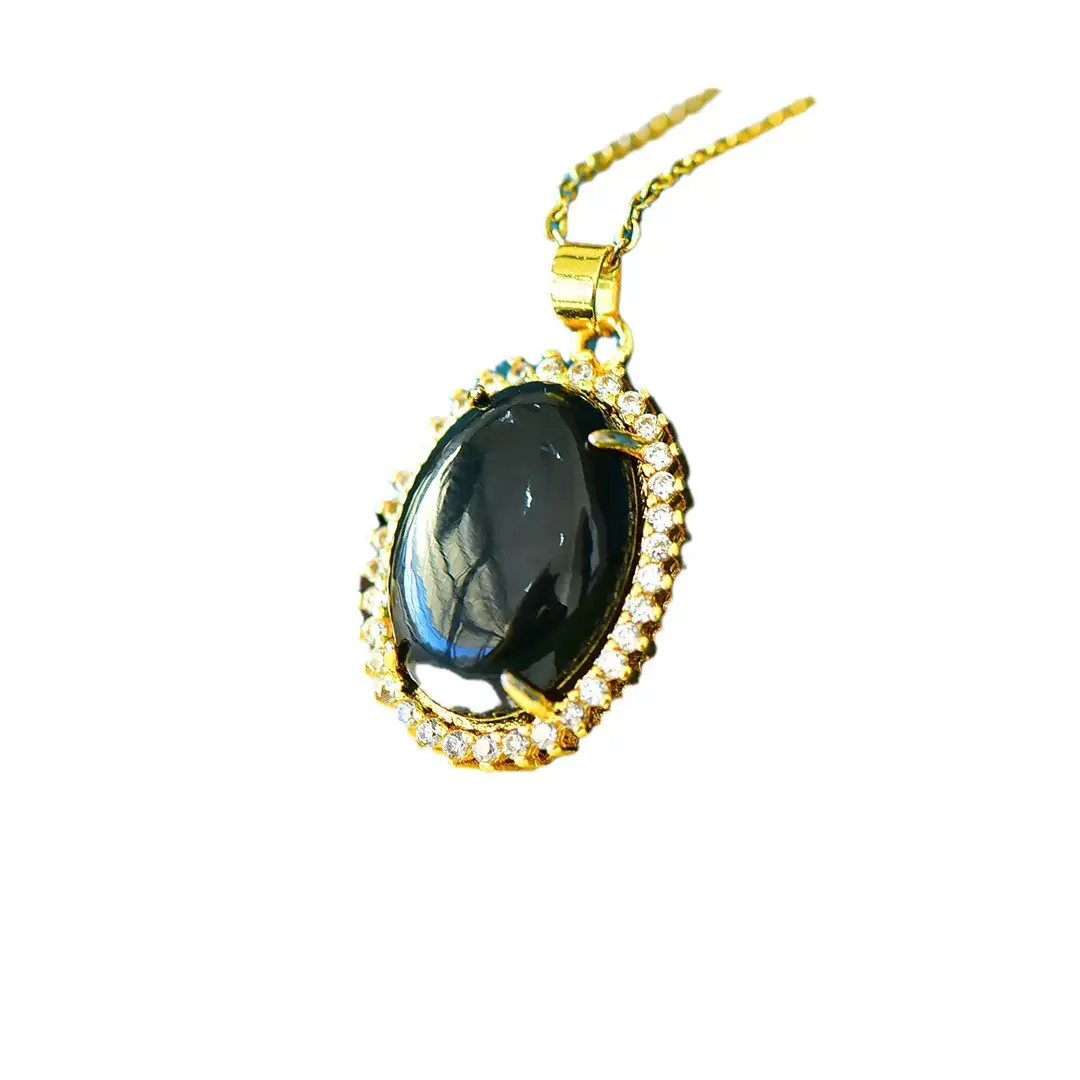 Vintage Jade Pendant with Black Oval Inlay & Gold Chain - Image 5
