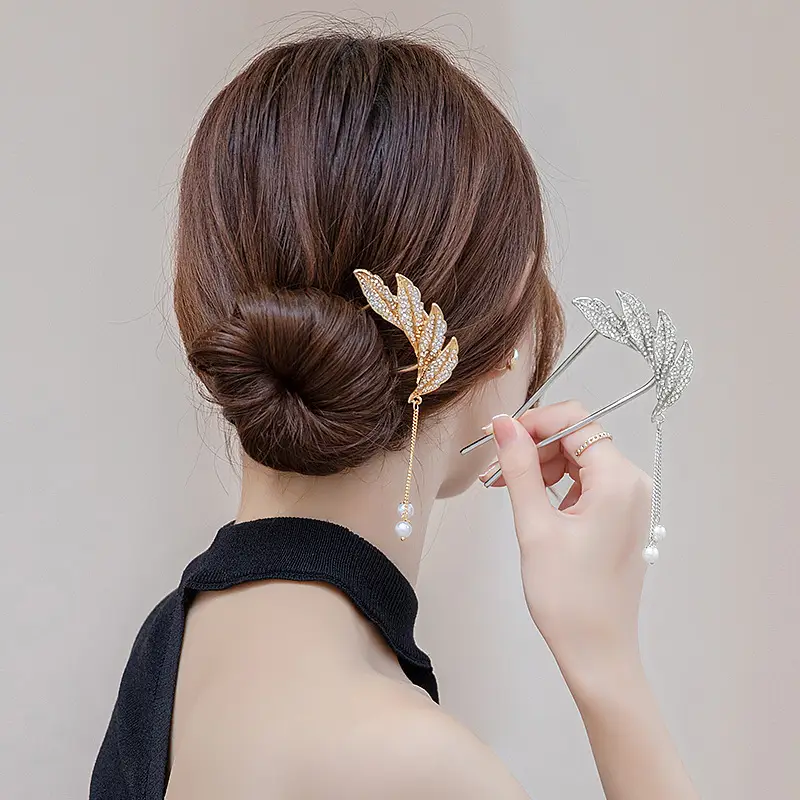 Gold Leaf Tassel Hairpin for Women Wedding Dress — feature 7
