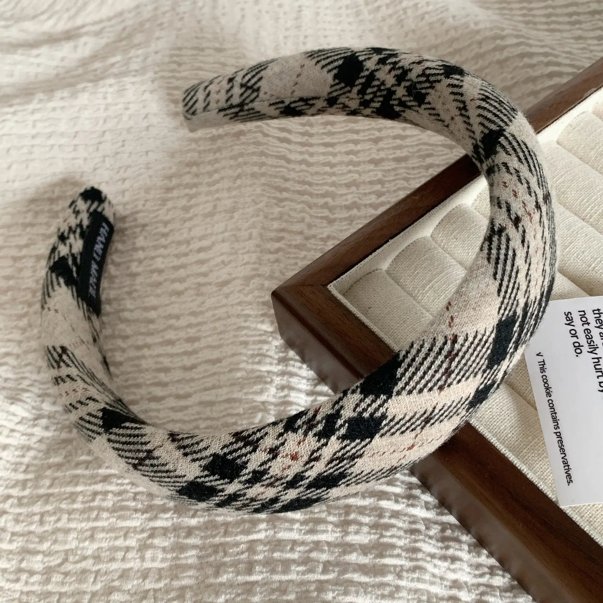 Chanel Style Plaid Headband for Women - Image 2