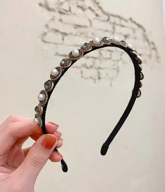 Round pearl rhinestone headband