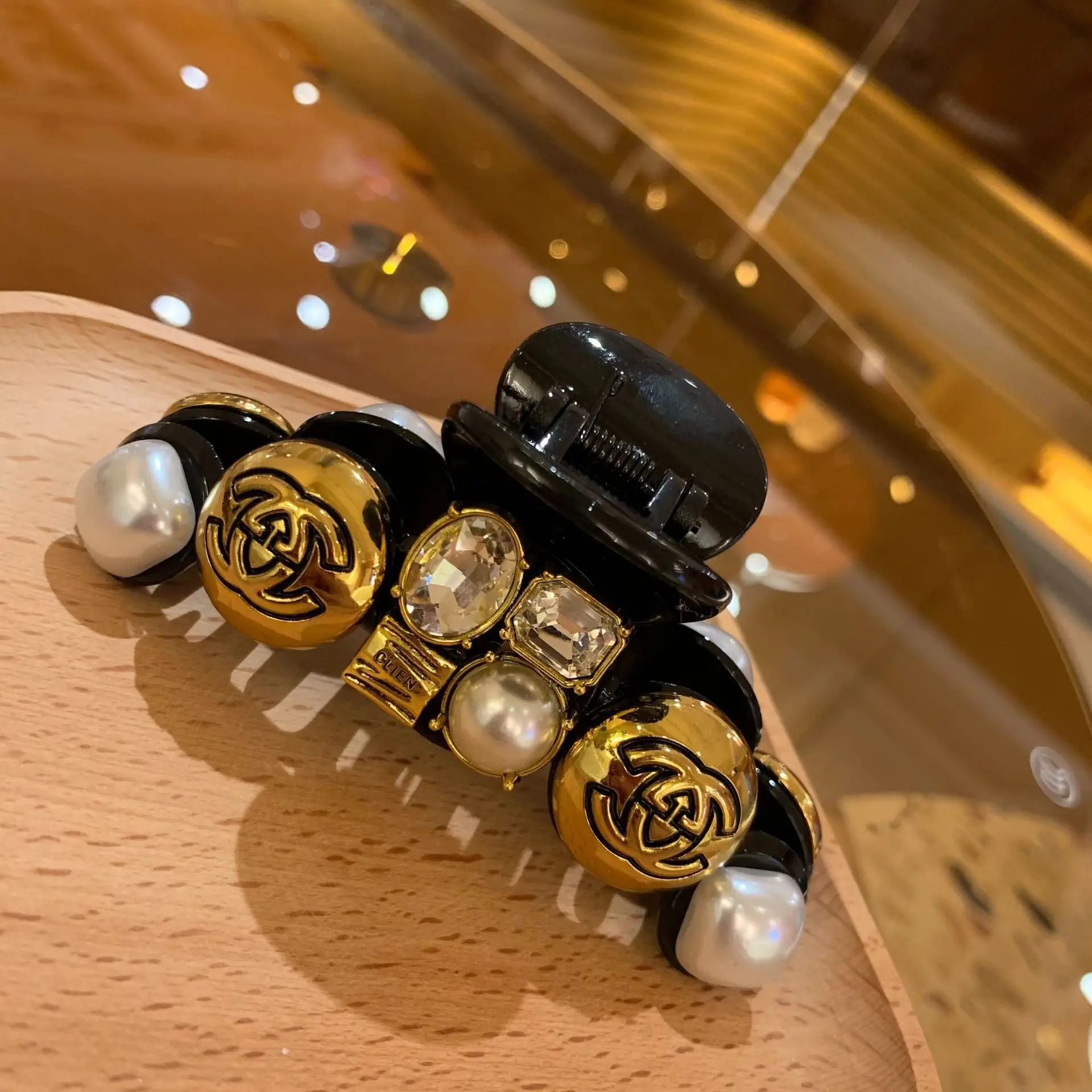 Black Baroque Hair Band with Pearl & Gold Accents — feature 12
