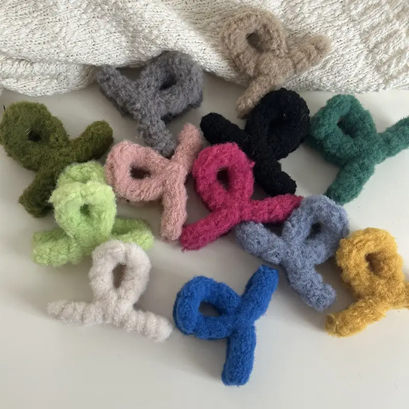 Autumn & Winter Felt Plush Hair Clips Cross Grip Medium Clip — feature 12