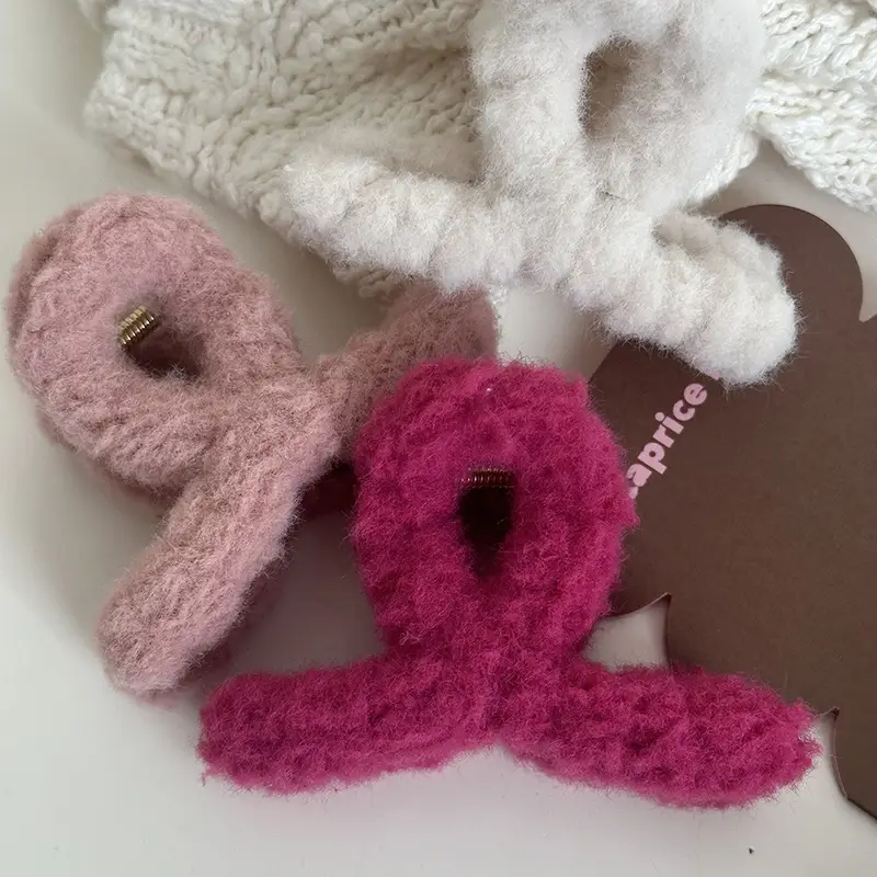 Autumn & Winter Felt Plush Hair Clips Cross Grip Medium Clip — feature 5