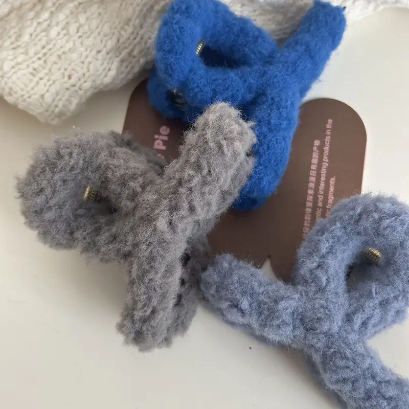 Autumn & Winter Felt Plush Hair Clips Cross Grip Medium Clip — feature 7