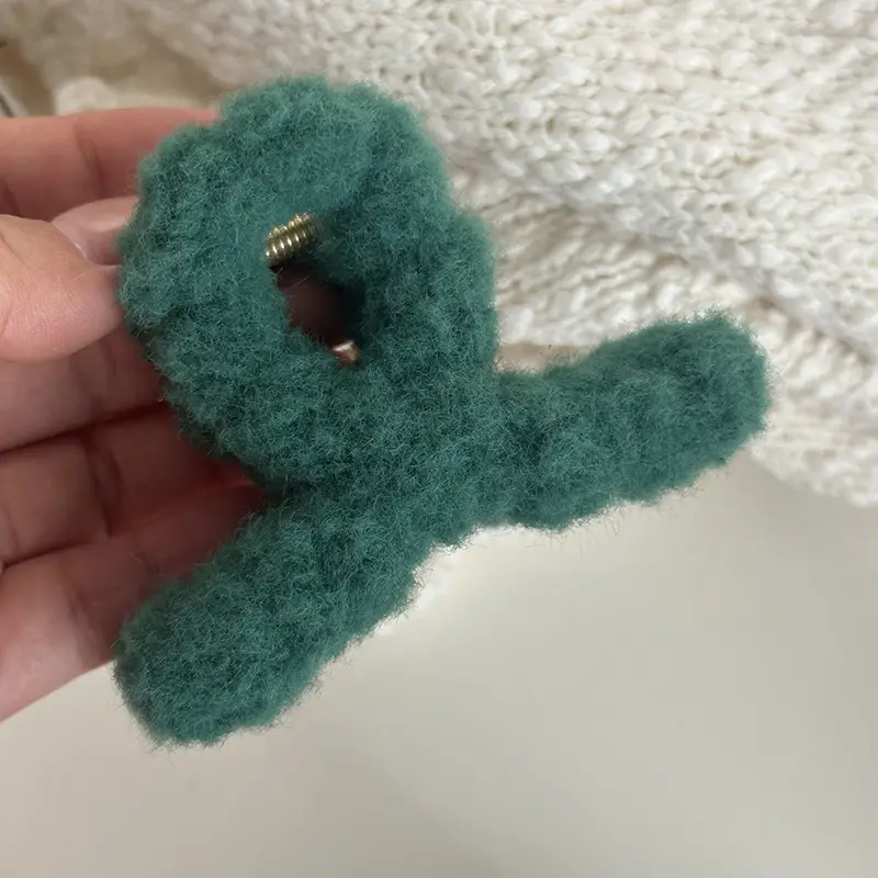 Autumn & Winter Felt Plush Hair Clips Cross Grip Medium Clip - Image 3