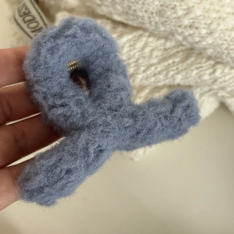Autumn & Winter Felt Plush Hair Clips Cross Grip Medium Clip - Image 2