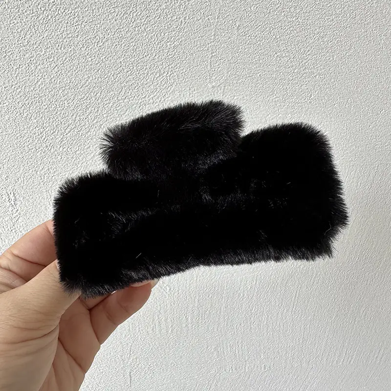 Furry Hair Clips for Women Autumn Winter Updo Shark Clip — feature 9
