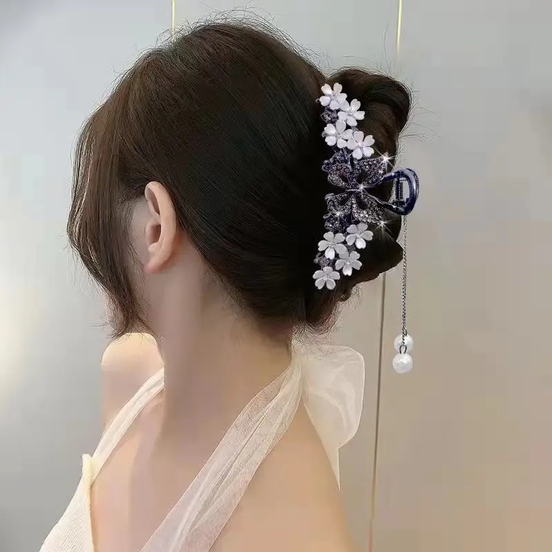 Elegant Butterfly Hair Clip with Pearl Tassel - Image 2