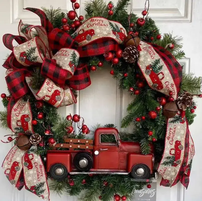 Red Truck Christmas Wreath Garland for Winter Decor - Image 4