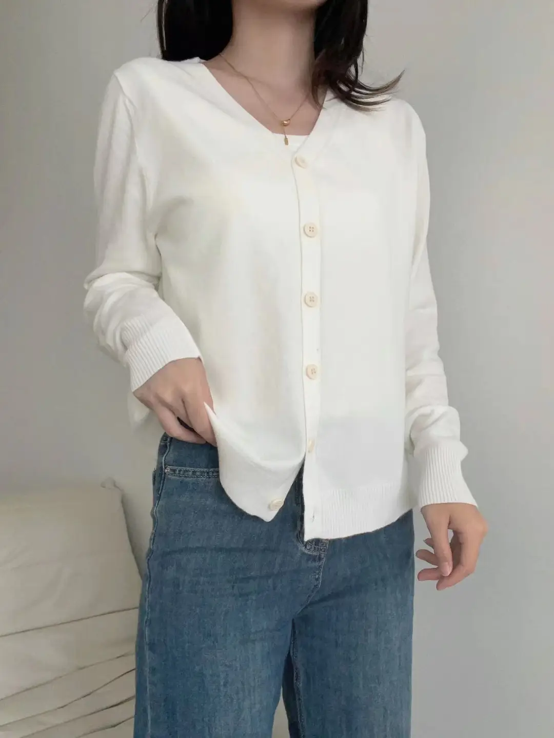 V-neck single-breasted knitted cardigan women's solid color sweater women's coat autumn and winter New lazy style loose coat women