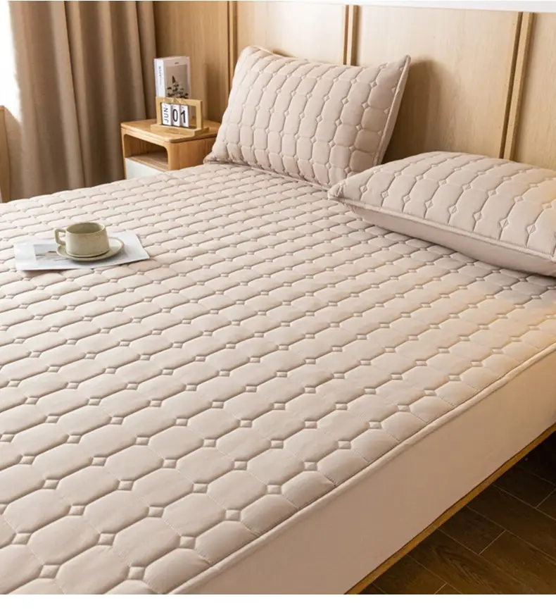 Solid color skin-friendly washed cotton quilted bedspread breathable non-slip thickened dustproof bedspread household Simmons protective cover — feature 7