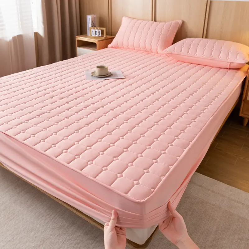 Solid color skin-friendly washed cotton quilted bedspread breathable non-slip thickened dustproof bedspread household Simmons protective cover