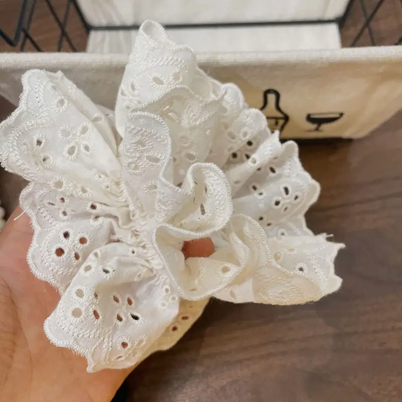 French Lace Hair Ring Beige Black Embroidered Cut Out — feature 6