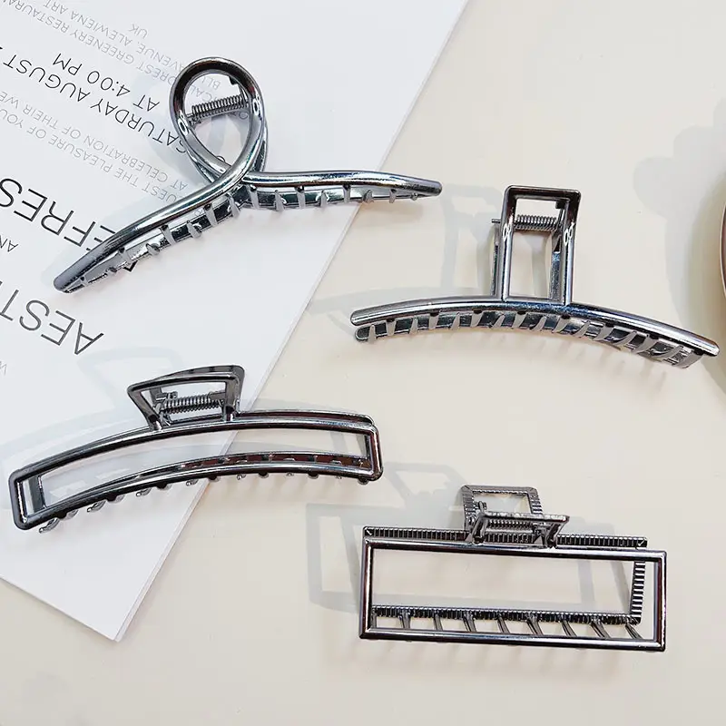 Full of Vitality Large Metal Hairpin Black Alloy — feature 5