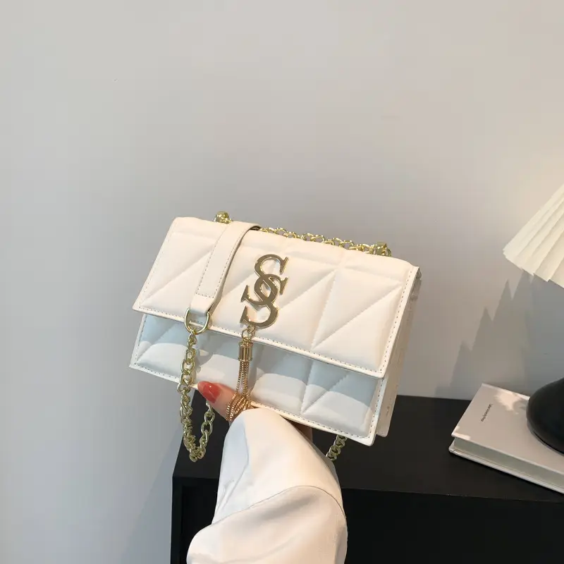 White Chain Shoulder Bag for Women Niche Trendy - Image 6