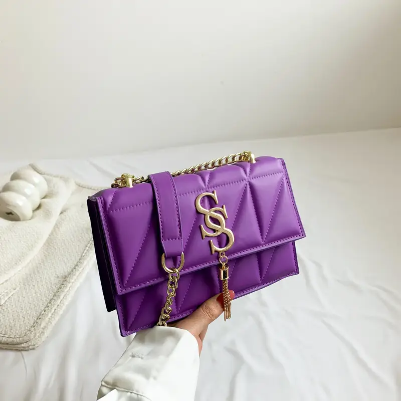 White Chain Shoulder Bag for Women Niche Trendy - Image 3
