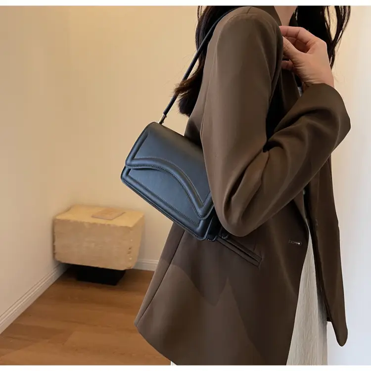 Black Shoulder Bag for Women 2023 Autumn Casual — feature 24