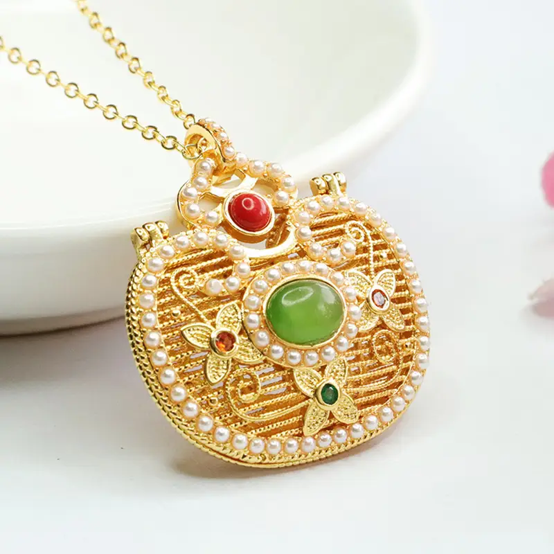 Guan Yu Jade Pendant Necklace for Women Palace Style - Image 4