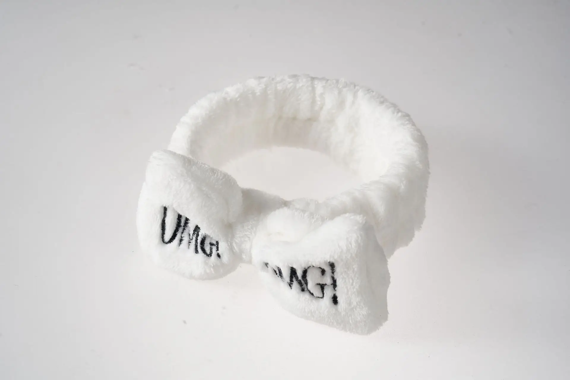 Red Embroidered Hairband for Women Omg Makeup Face Wash Anti-Moisture - Image 9