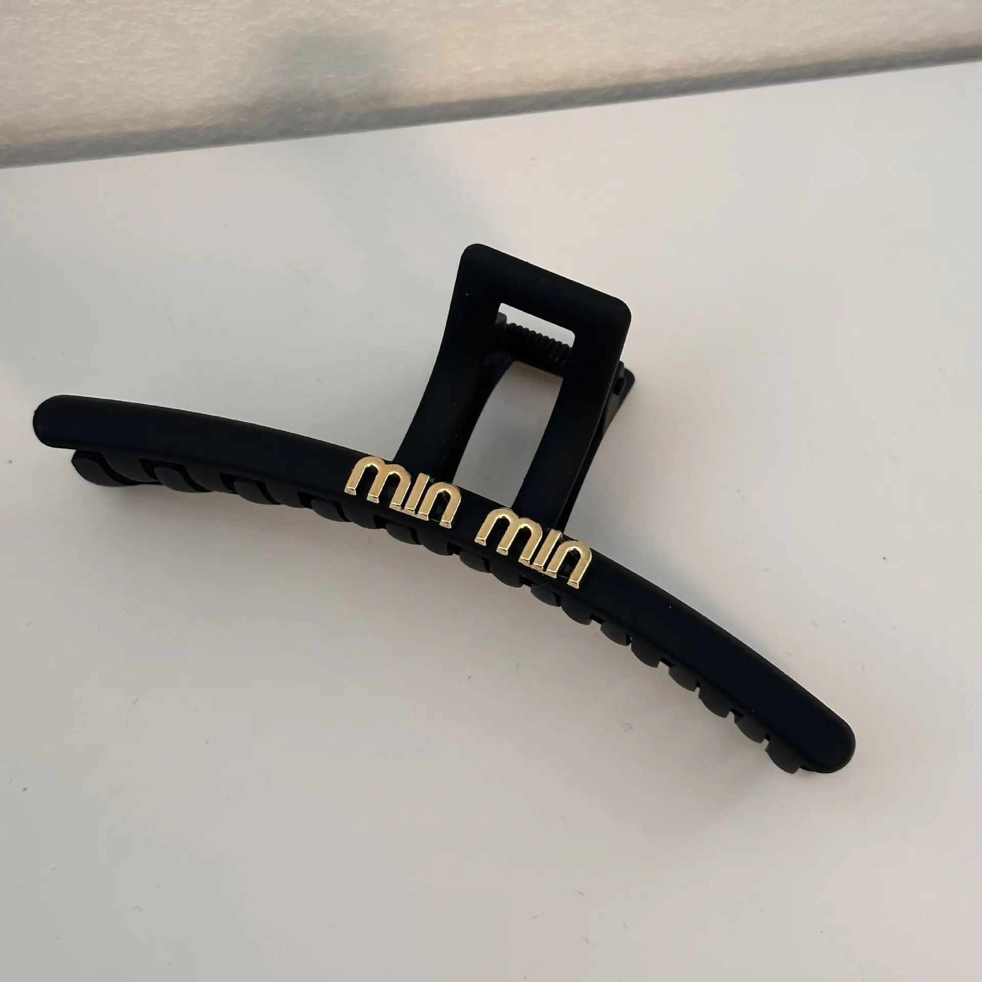 Black Large Hair Clip Female Net Style Hairpin Back — feature 13