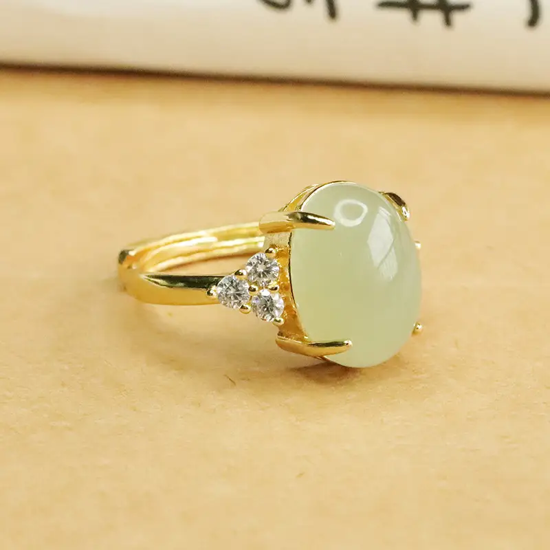 Aiyu Jade Claw Setting Ring for Women Clear Water — feature 7