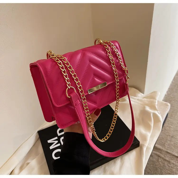 Black Quilted Chain Shoulder Bag for Women 2023 — feature 22