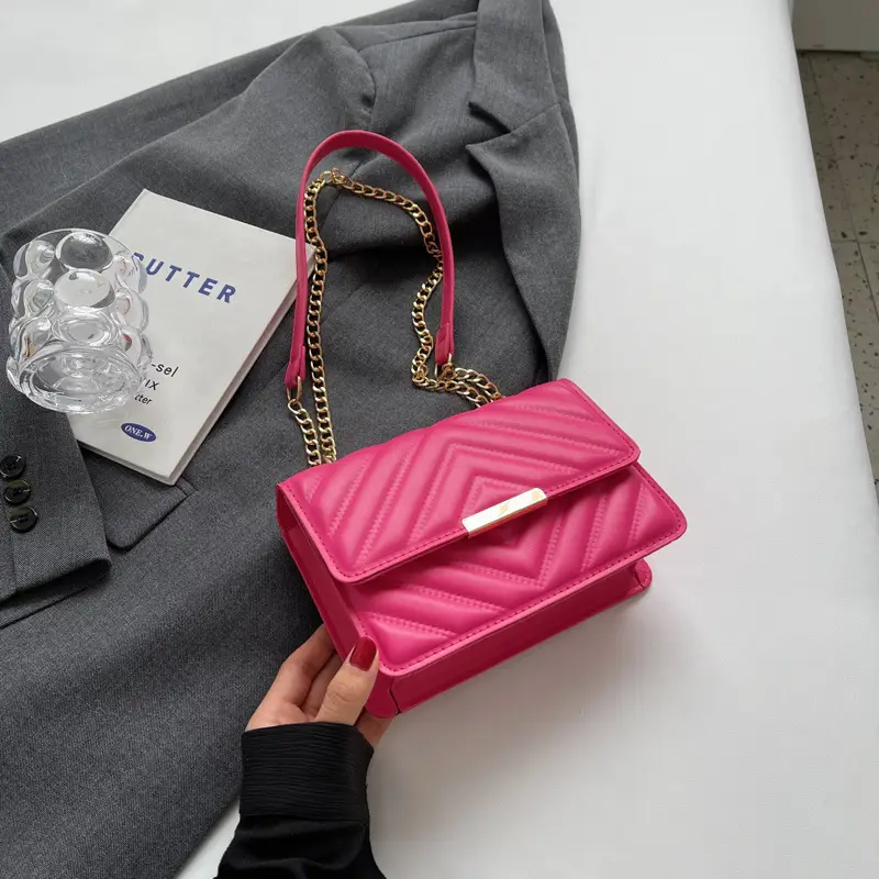 Black Quilted Chain Shoulder Bag for Women 2023 - Image 3