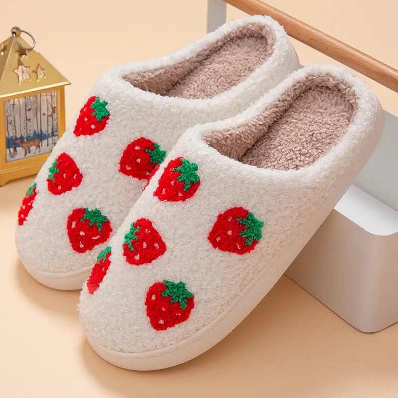 Cross-Border Exclusive Supply of Autumn and Winter Strawberry Cotton Slippers for Girls, Cartoon Cute and Fun, Indoor Warmth