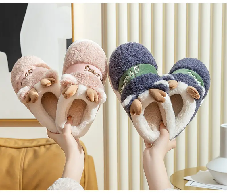 Trendy Cotton Slippers for Women, New Autumn and Winter Fashion, Outdoor Thick-Soled Plush Christmas Reindeer Cotton Slippers 2026 — feature 12