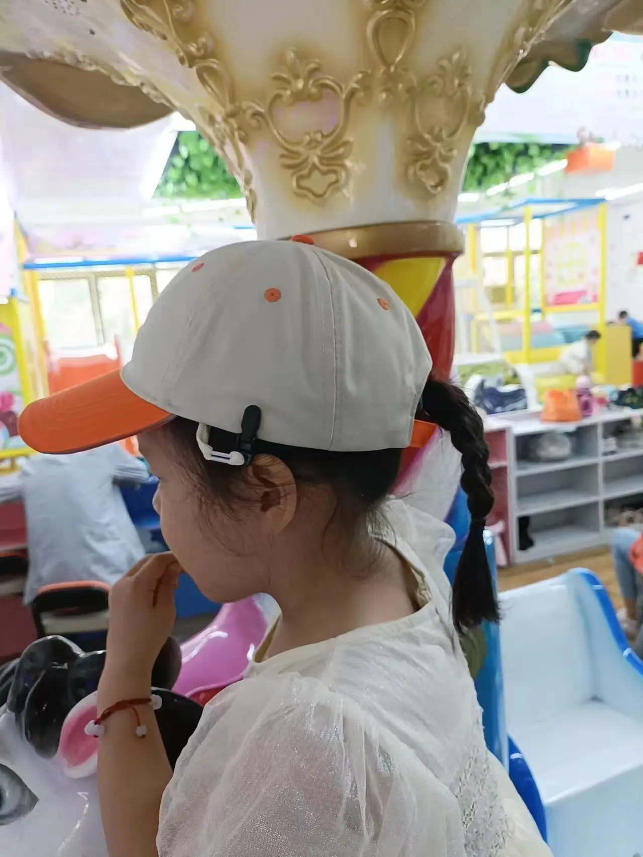 Children's Green Baseball Cap Drop Resistant Travel Cycling Safety — feature 14
