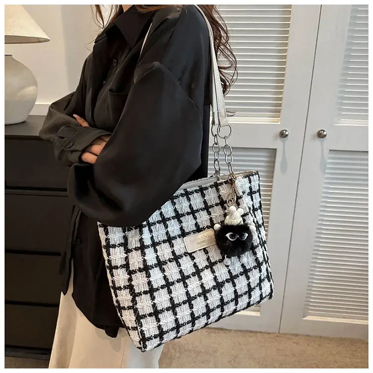 Women Woolen Shoulder Bag Black White Plaid Large Capacity — feature 21