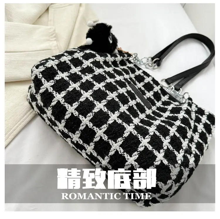 Women Woolen Shoulder Bag Black White Plaid Large Capacity — feature 8