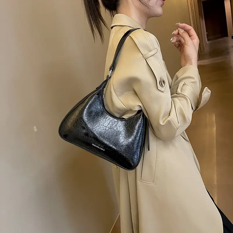 Women's Black Cracked Shoulder Bag 2023 — feature 20