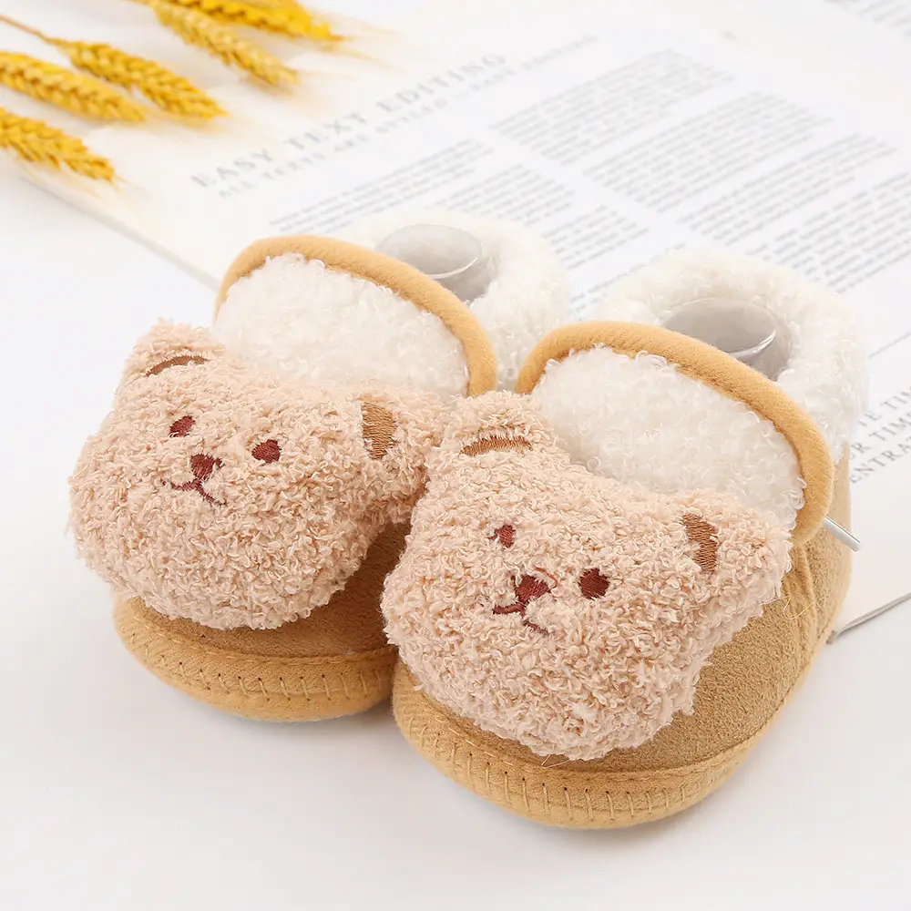 2023 new autumn and winter cute cartoon baby shoes baby shoes 0-1 years old newborn soft bottom toddler shoes warm