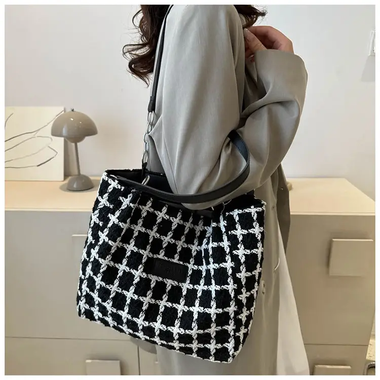Women Plaid Shoulder Bag 2026 Spring Summer — feature 14