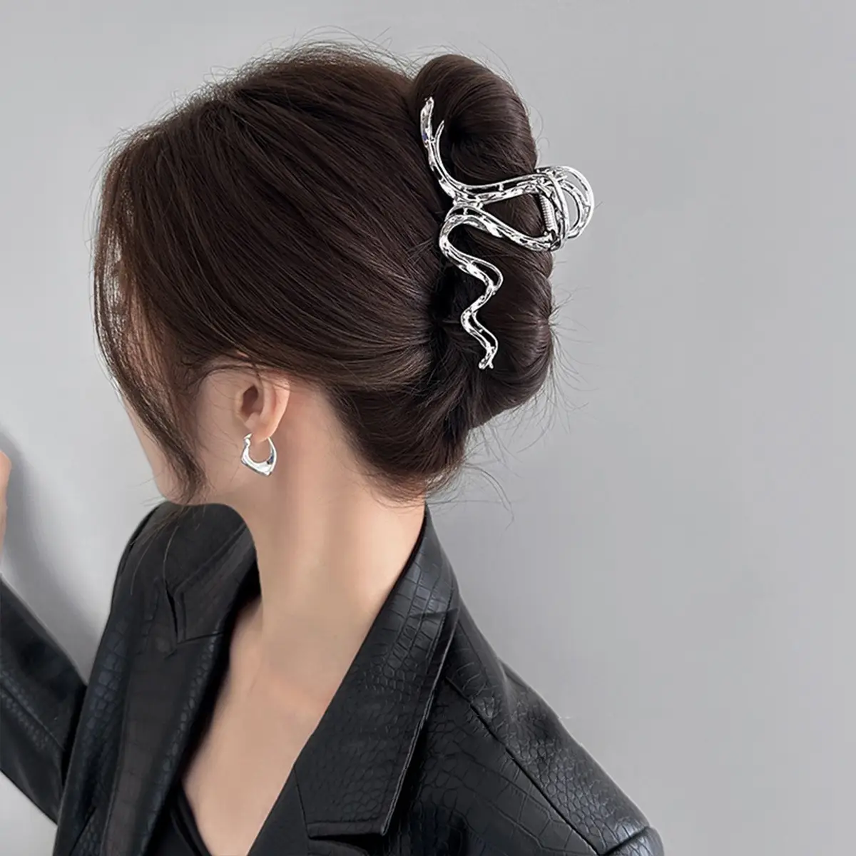 Y2g Metal Hairpin Updo for Women - Image 55