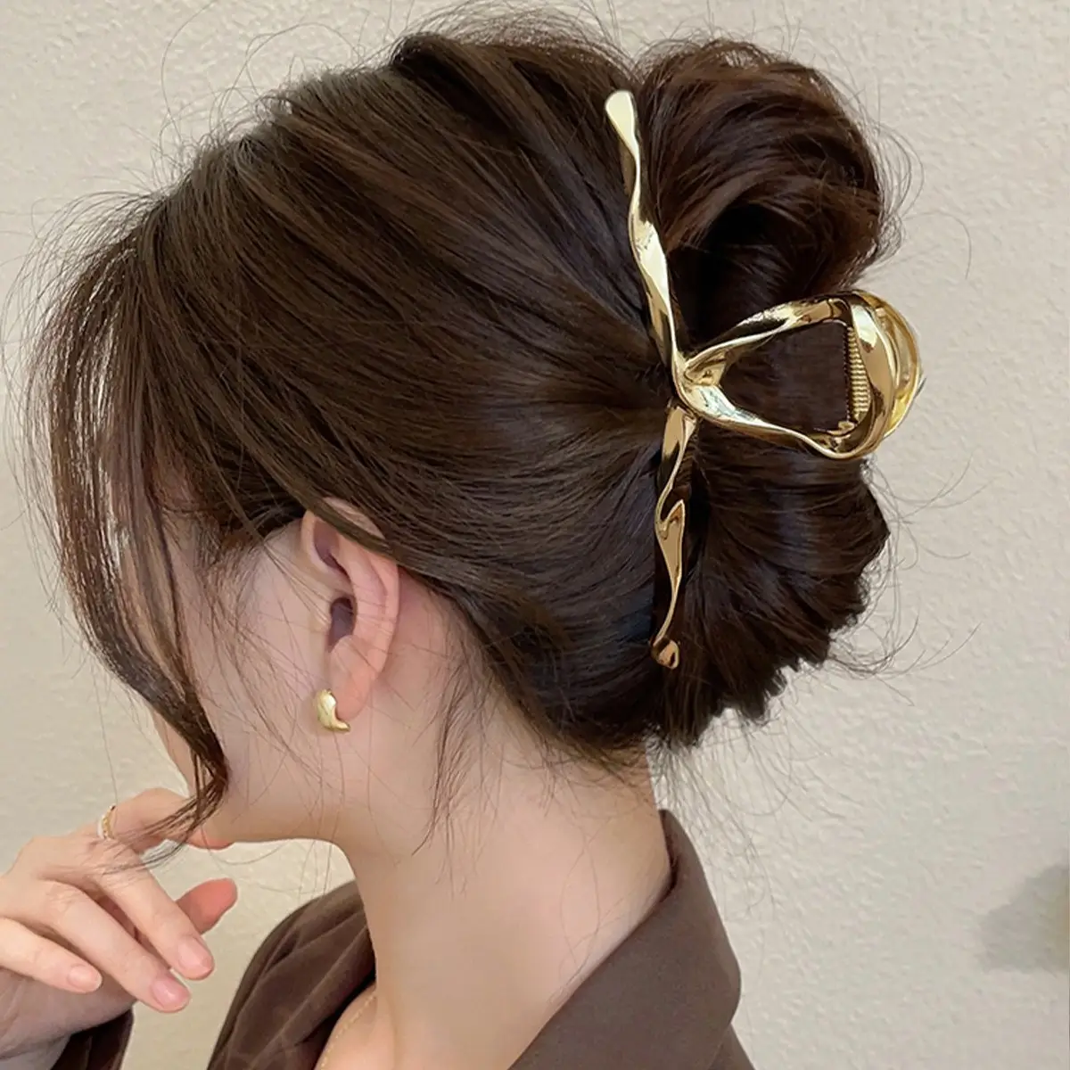 Y2g Metal Hairpin Updo for Women - Image 13