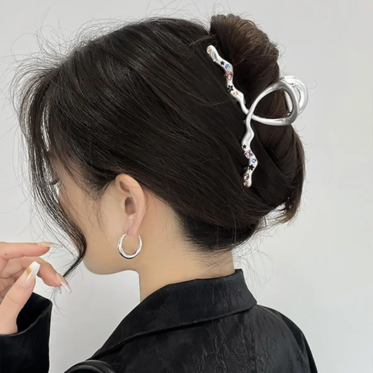 Y2g Metal Hairpin Updo for Women - Image 16