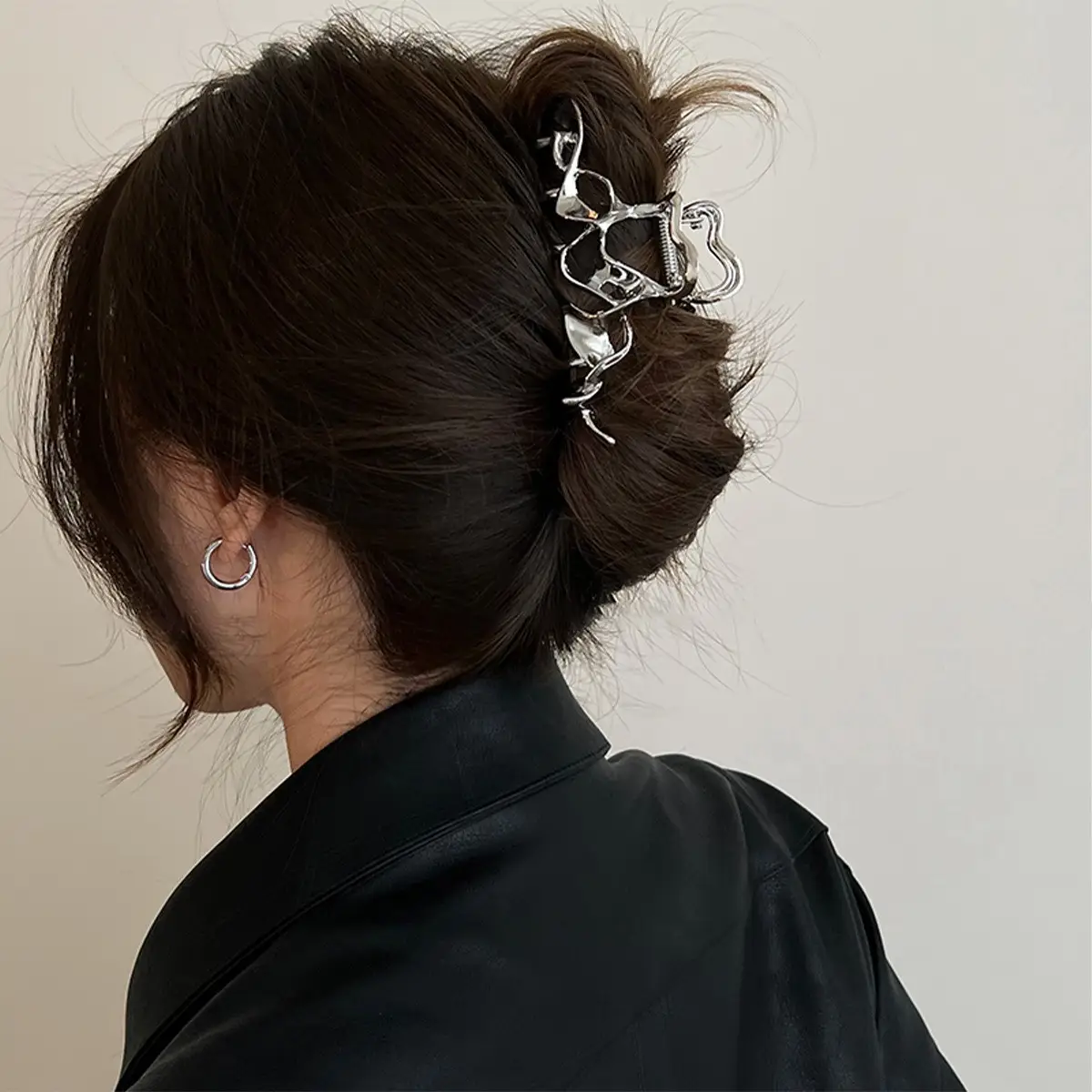 Y2g Metal Hairpin Updo for Women - Image 43