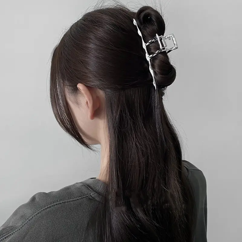 Y2g Metal Hairpin Updo for Women - Image 48